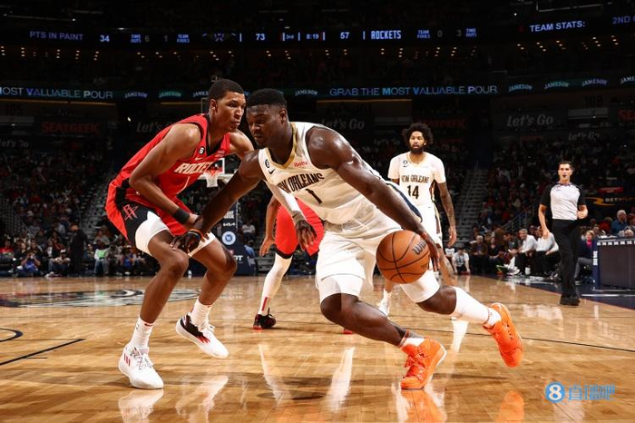  锡安复出首战高效鹈鹕力克魔术队